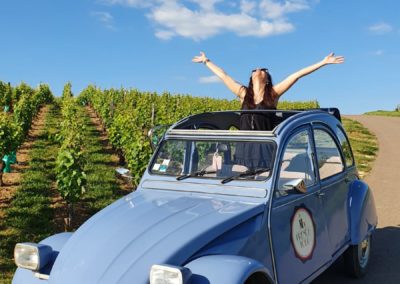 Vivez une expérience insolite en Bourgogne Balades dans le vignoble en véhicule vintage