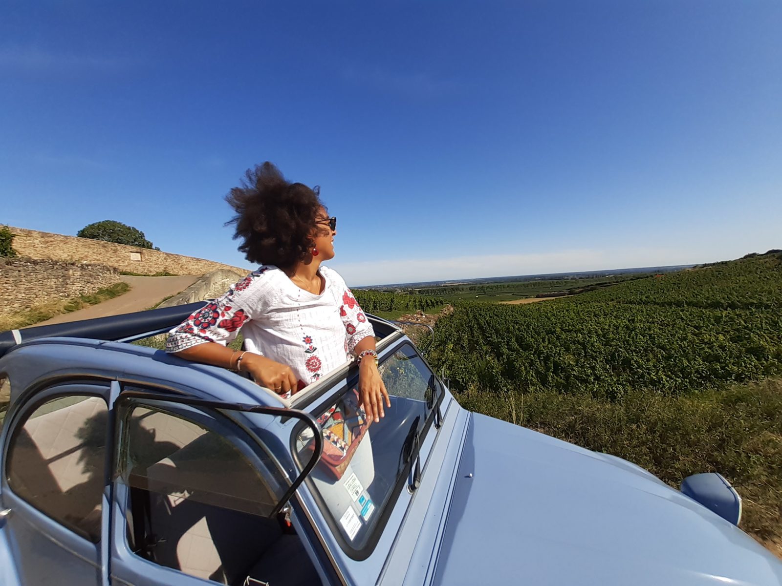 Vivez une expérience insolite en Bourgogne Balades dans le vignoble en véhicule vintage